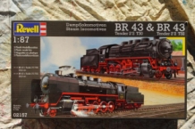 images/productimages/small/Steam Locomotives BR43 T30 & BR43 T32 Revell REV02157 doos.jpg